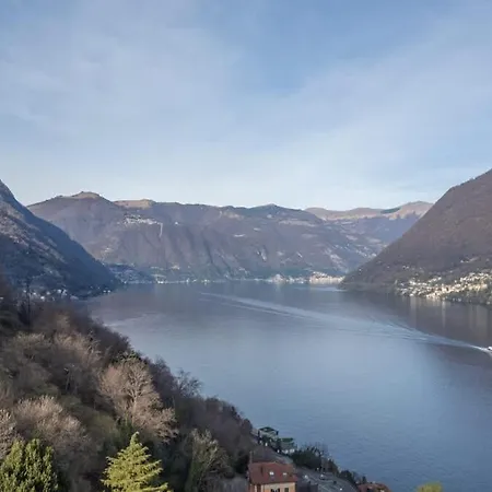 Holiday home Oakwood - With Breathtaking Views Laglio